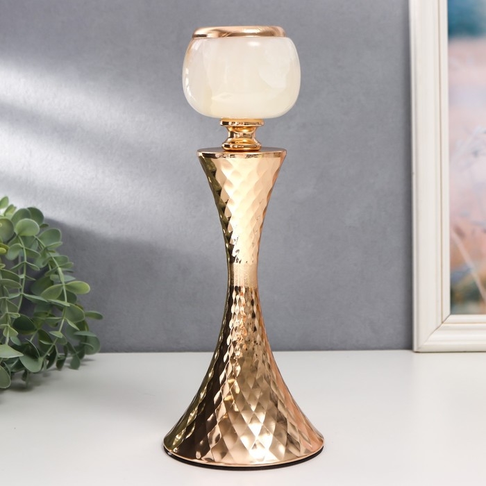 Подсвечник металл на 1 свечу Подсвечник металл на 1 свечу "Рельефный геометрический узор" золото 28х11х11 см