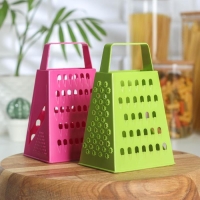 Тёрка четырёхгранная «Яркость цвета», 16 см, цвет МИКС Тёрка четырёхгранная «Яркость цвета», 16 см, цвет МИКС