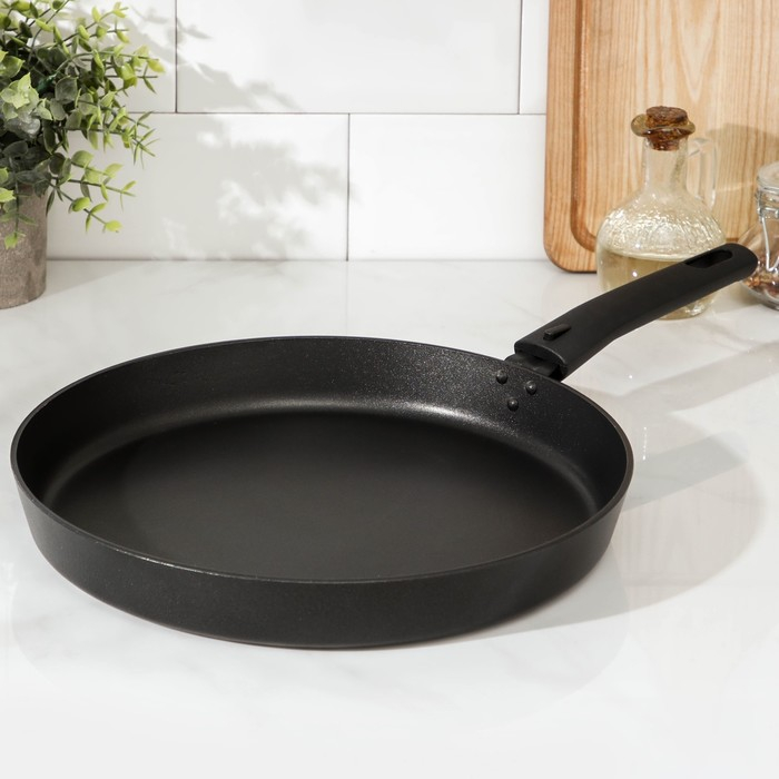 Сковорода &laquo;Дарья&raquo;, d=30 см, съёмная ручка, антипригарное покрытие, цвет чёрный