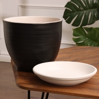 Горшок цветочный "Фоджа" черные линии 6 л Горшок цветочный "Фоджа" черные линии 6 л