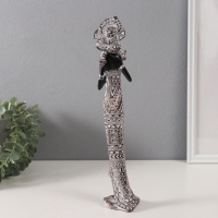 Сувенир полистоун "Африканка в геле, с букетом" геометрические узоры, белый 7,5х6,5х33,5 см   103234