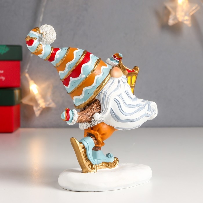 Сувенир полистоун "Дедушка Мороз на мини-лыжах с фонариком" 13,5х5,5х11,5 см