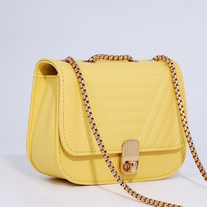 Сумка-мессенджер на клапане, цвет жёлтый