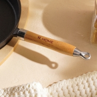 Сковорода чугунная на деревянной подставкем SL Home, d=25, h=4,4 см, индукция, цвет чёрный Сковорода чугунная на деревянной подставкем SL Home, d=25, h=4,4 см, индукция, цвет чёрный