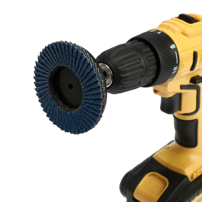 Круг лепестковый торцевой ТУНДРА, по нержавеющей стали, для дрели, М8, 75 мм, P40, 3 шт. Круг лепестковый торцевой ТУНДРА, по нержавеющей стали, для дрели, М8, 75 мм, P40, 3 шт.