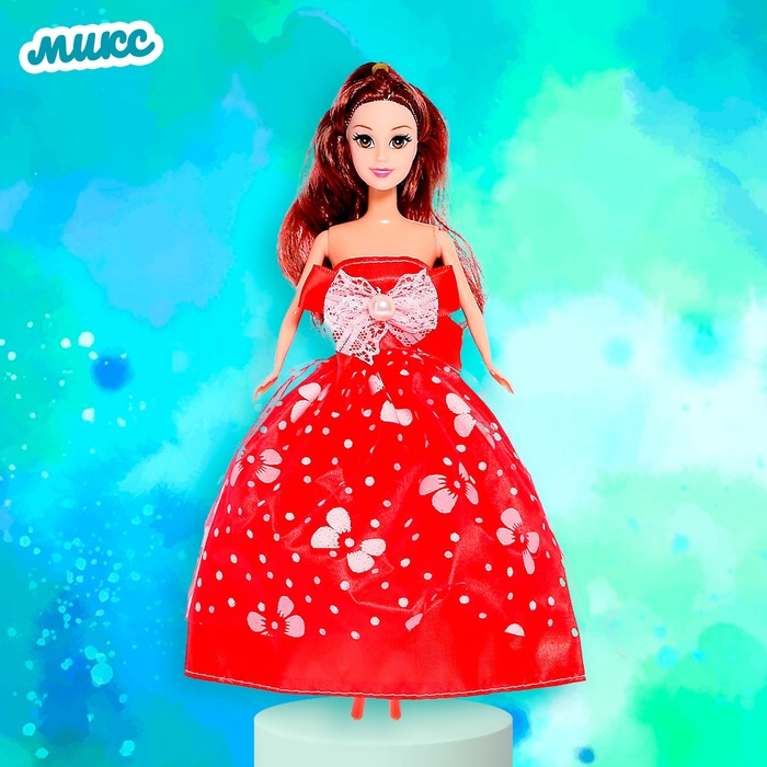 Кукла-модель &laquo;Арина&raquo; с набором платьев и аксессуаром, МИКС