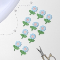 Вязаные элементы &laquo;Цветочки&raquo;, 2,5 &times; 3,5 см, 10 шт, цвет голубой/зелёный