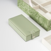 Шкатулка кожзам для украшений "Цветы" тиснение, серо-зелёная 25х25х8 см