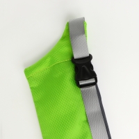 Сумка поясная на молнии, 2 наружных кармана, цвет зелёный