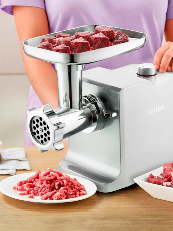 Мясорубка электрическая с насадками КТ-2108 - 1800 Вт Мясорубка электрическая с насадками КТ-2108 - 1800 Вт