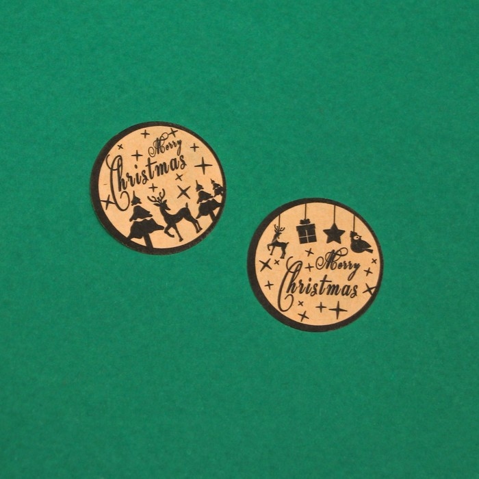 Новый год. Наклейки новогодние в рулоне "Merry Christmas", 500 шт, 2,5 х 2,5 см.