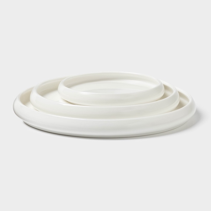 Тарелки Magistro OliveQueen, 3 шт: d=14/19/23 см, фарфор, белые Тарелки Magistro OliveQueen, 3 шт: d=14/19/23 см, фарфор, белые