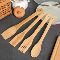 Набор кухонных принадлежностей &laquo;Бамбук&raquo;, 4 предмета, на подставке