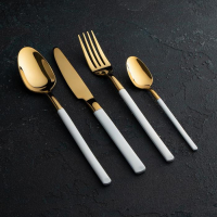 Столовые приборы из нержавеющей стали Magistro «Версаль», 4 предмета, цвет ручек белый Столовые приборы из нержавеющей стали Magistro «Версаль», 4 предмета, цвет ручек белый