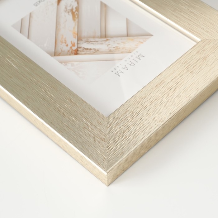 Фоторамка пластик Gallery 10х15 см, 651622 серебро (пластиковый экран) Фоторамка пластик Gallery 10х15 см, 651622 серебро (пластиковый экран)