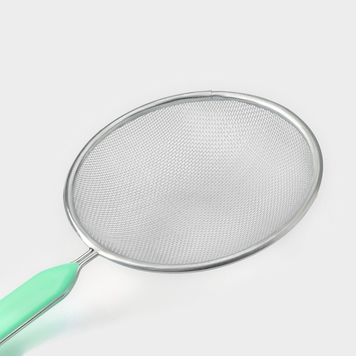 Сито для просеивания с ручкой Доляна «Хозяюшка», d=14 см, цвет зелёный Сито для просеивания с ручкой Доляна «Хозяюшка», d=14 см, цвет зелёный