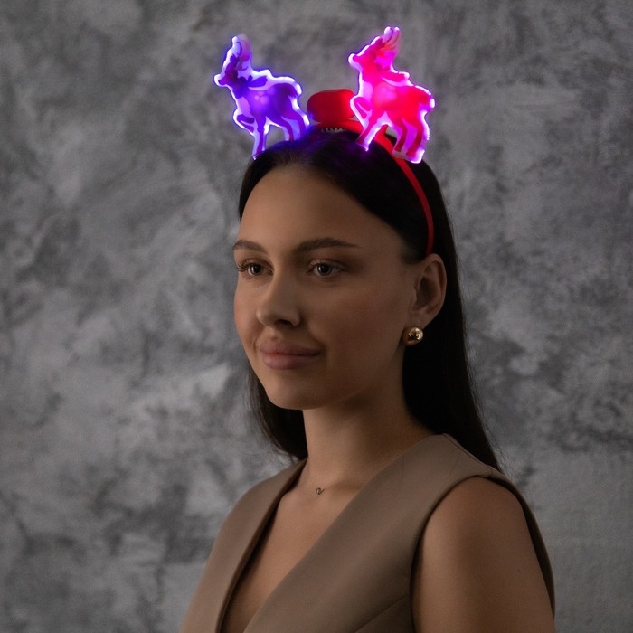 Ободок светодиодный Ободок светодиодный "Олени" 18x16x3 см, 2 LED, батарейки AG10x3 (в комплекте), мерцание, свечение мульти