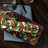 Доска разделочная, для подачи на ножках из натурального кедра Mаgistrо, 38×10,5×6,5 см, с ручкой, цвет шоколадный Доска разделочная, для подачи на ножках из натурального кедра Mаgistrо, 38×10,5×6,5 см, с ручкой, цвет шоколадный