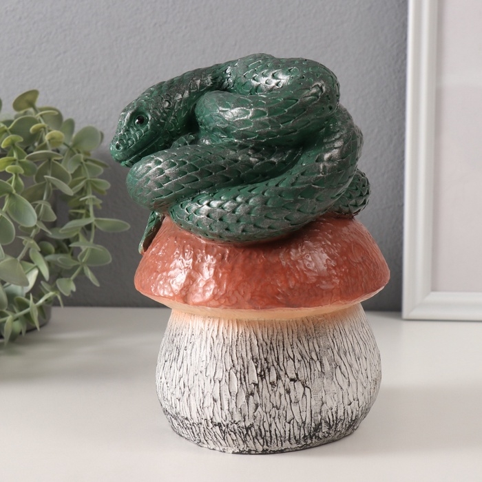 Копилка Копилка "ЗМЕЙКА НА ГРИБЕ" 11 х11 х 18 см.