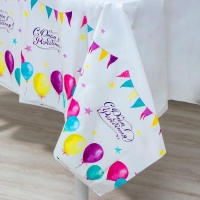 Скатерть одноразовая &laquo;С днём рождения&raquo;, шарики, 180&times;137 см