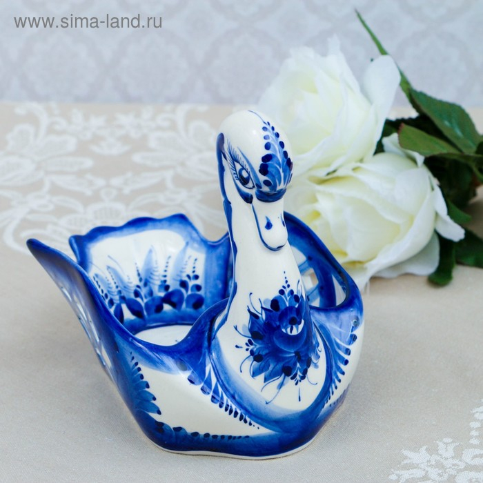 Конфетница Конфетница "Лебедь", гжель, фарфор, резная, 14х15 см