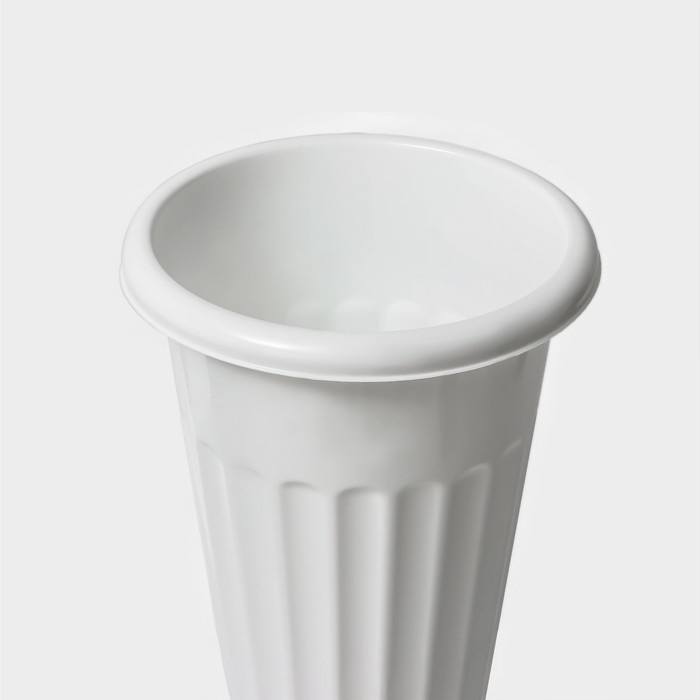 Ваза для цветов под срезку, 5 л, пластиковая, цвет белый Ваза для цветов под срезку, 5 л, пластиковая, цвет белый