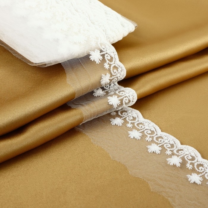 Кружево на сетке, 70 мм &times; 9 &plusmn; 0,5 м, цвет белый