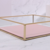 Органайзер для хранения &laquo;PINK RIPPLES&raquo;, стеклянный, 1 секция, 20 &times; 20 &times; 5 см, цвет прозрачный/медный/розовый