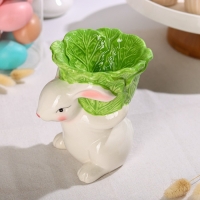 Подставка для яйца Доляна &laquo;Зайка в капусте&raquo;, 14,5&times;12&times;15,3 см, цвет белый