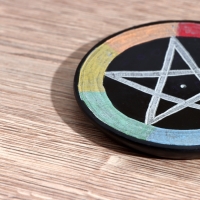 Подставка под благовония "Звезда" камень 10 см Подставка под благовония "Звезда" камень 10 см