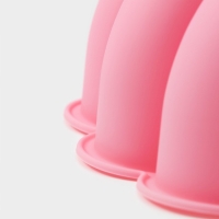 Форма для выпечки Доляна «Сердца», силикон, 24,5×24,5×8 см, цвет розовый Форма для выпечки Доляна «Сердца», силикон, 24,5×24,5×8 см, цвет розовый