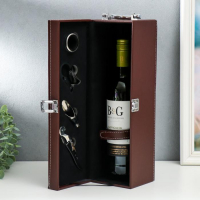 Шкатулка дерево, кожзам под бутылку "Коричневая с белой строчкой" 4 предмета 36х11х12 см Шкатулка дерево, кожзам под бутылку "Коричневая с белой строчкой" 4 предмета 36х11х12 см