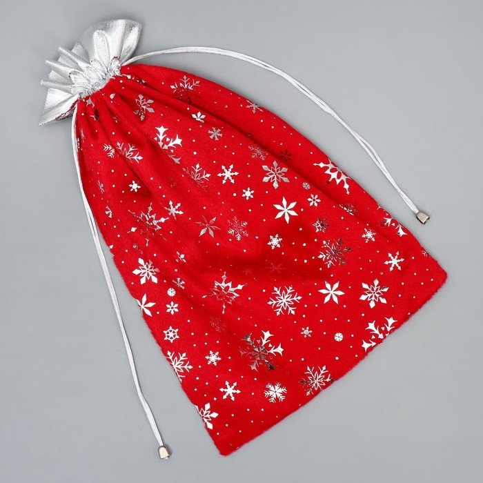 Мешочек подарочный плюш &laquo;Снег и солнце&raquo;, снежинки, тиснение, 30 х 40 см +/- 1.5 см, Новый год