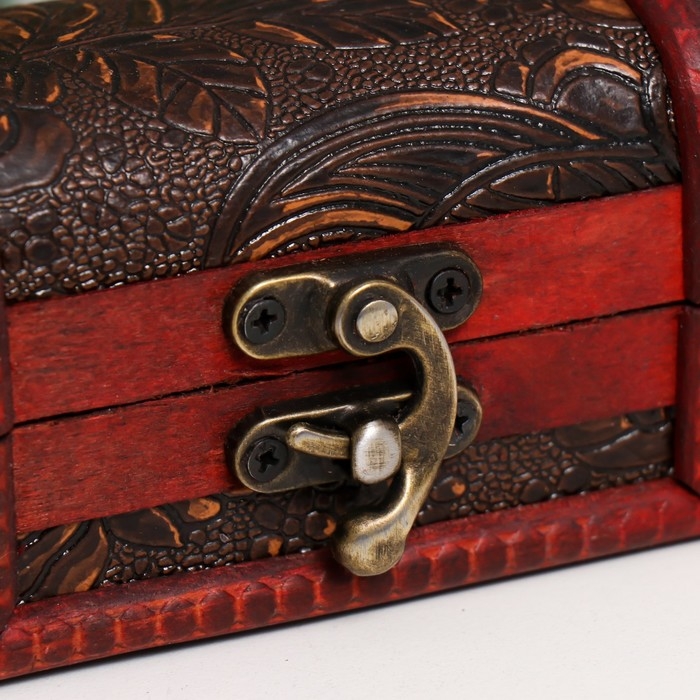 Шкатулка дерево сундучок Шкатулка дерево сундучок "Цветущий сад и бабочки" 7х9,5х5,7 см