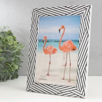 Фоторамка пластик 13х18 см "Чёрные линии на белом" 21,5х16,5 см