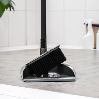 Щётка для пола с совком и кромкой «Классика», цвет антрацит Щётка для пола с совком и кромкой «Классика», цвет антрацит