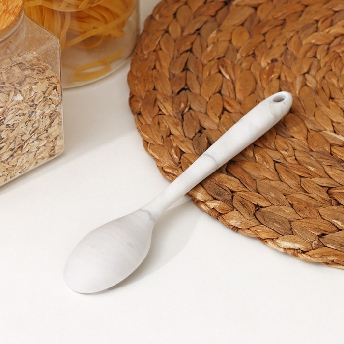 Ложка гарнирная Доляна &laquo;Мрамор&raquo;, силикон, 20,5&times;4,3 см, цвет белый