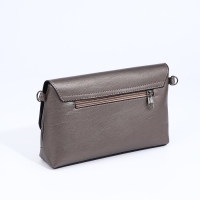 Сумка-клатч на магните, длинный ремень, цвет бронзовый Сумка-клатч на магните, длинный ремень, цвет бронзовый