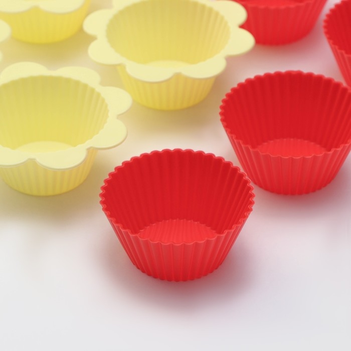 Набор форм для выпечки Доляна &laquo;Риб. Ромашка&raquo;, силикон, 9&times;3 см, 12 шт, цвет МИКС