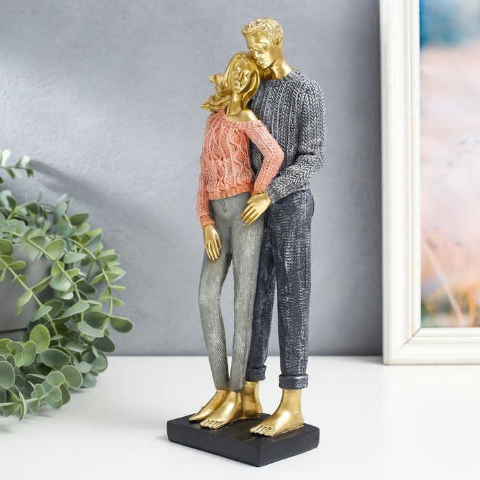Сувенир полистоун Сувенир полистоун "Влюблённая парочка, в свитерах" 10,5х6,3х30 см