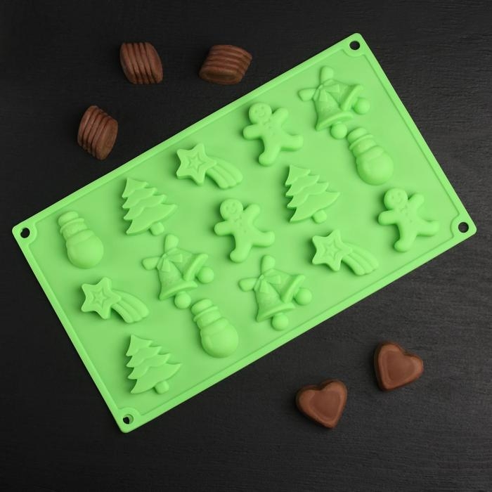 Форма для конфет и шоколада новогодняя Доляна «Ёлочки - иголочки», силикон, 30×17,3×1,3 см, 15 ячеек, цвет сиреневый Форма для конфет и шоколада новогодняя Доляна «Ёлочки - иголочки», силикон, 30×17,3×1,3 см, 15 ячеек, цвет сиреневый