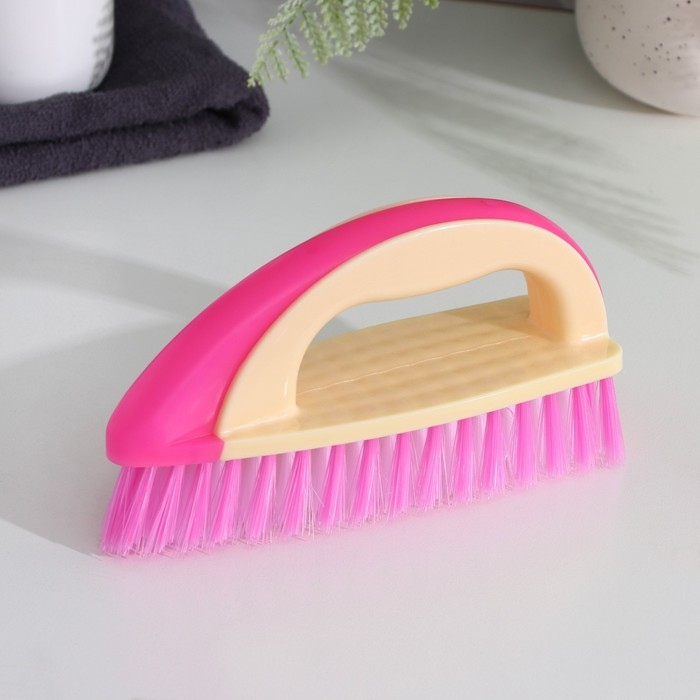 Щётка - утюжок Доляна, 17&times;6&times;8,5 см, цвет МИКС