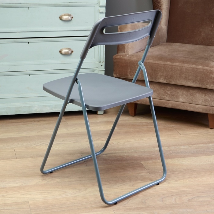 Стул складной, серый