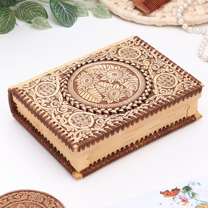 Шкатулка-книжка Шкатулка-книжка "Подсолнухи", береста