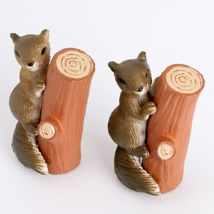 Миниатюра кукольная &laquo;Белочка на дереве&raquo;, набор 2 шт., размер 1 шт. &mdash; 2,5 &times; 5 &times; 2,5 см