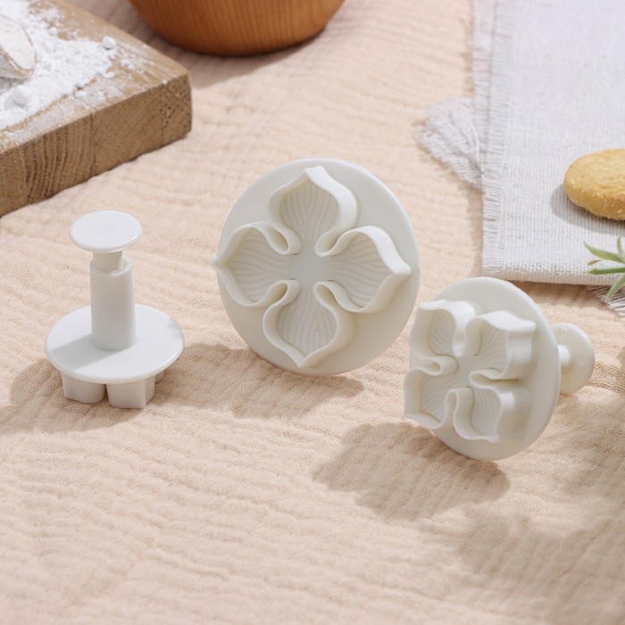 Набор плунжеров кондитерских Доляна «Клевер», 3 шт, d=4,8/3,7/2,7 см Набор плунжеров кондитерских Доляна «Клевер», 3 шт, d=4,8/3,7/2,7 см