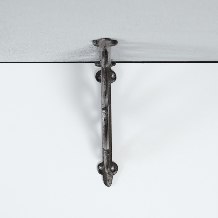 Сувенир чугун уголок "Лилия геральдика" 23х3х17 см