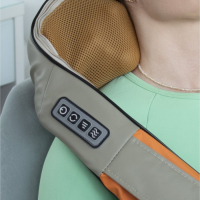 Массажёр для спины и шеи Luazon LEM-21, наплечный, ИК-подогрев, 220 В Массажёр для спины и шеи Luazon LEM-21, наплечный, ИК-подогрев, 220 В