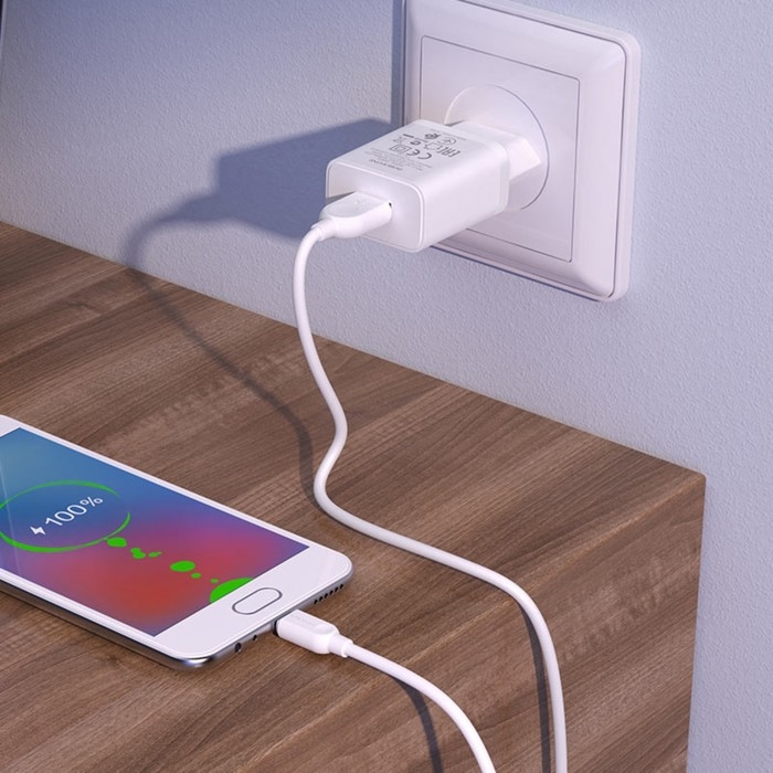 Сетевое зарядное устройство Borofone BA52A, USB, 2.1 А, кабель Lightning, 1 м, белое Сетевое зарядное устройство Borofone BA52A, USB, 2.1 А, кабель Lightning, 1 м, белое