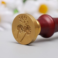 Печать для сургуча с деревянной ручкой "Одуванчики" 9х2,5х2,5 см Печать для сургуча с деревянной ручкой "Одуванчики" 9х2,5х2,5 см